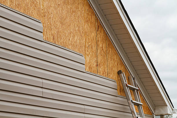 24/7 Emergency Siding Repair experts in Farmville, VA